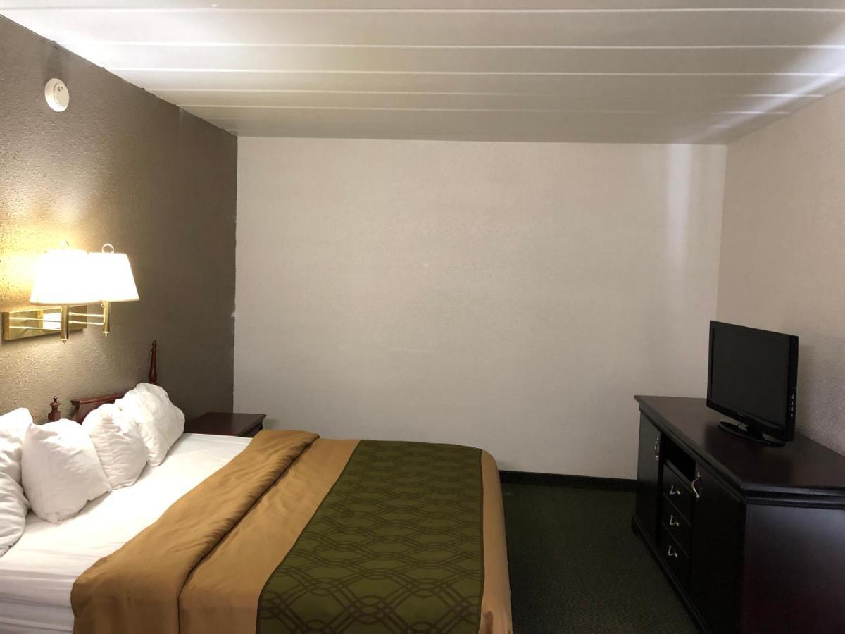 Econo Lodge Wisconsin Rapids Zewnętrze zdjęcie