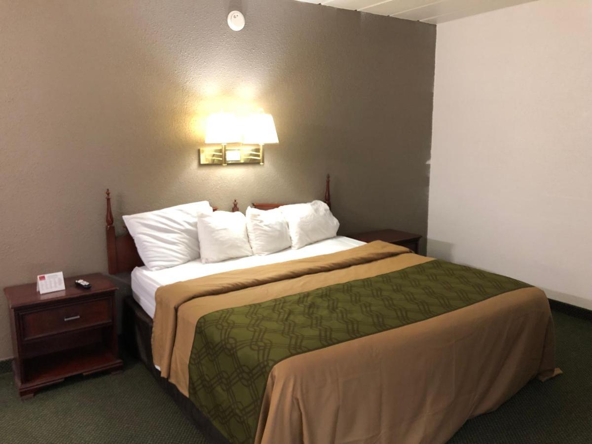 Econo Lodge Wisconsin Rapids Zewnętrze zdjęcie