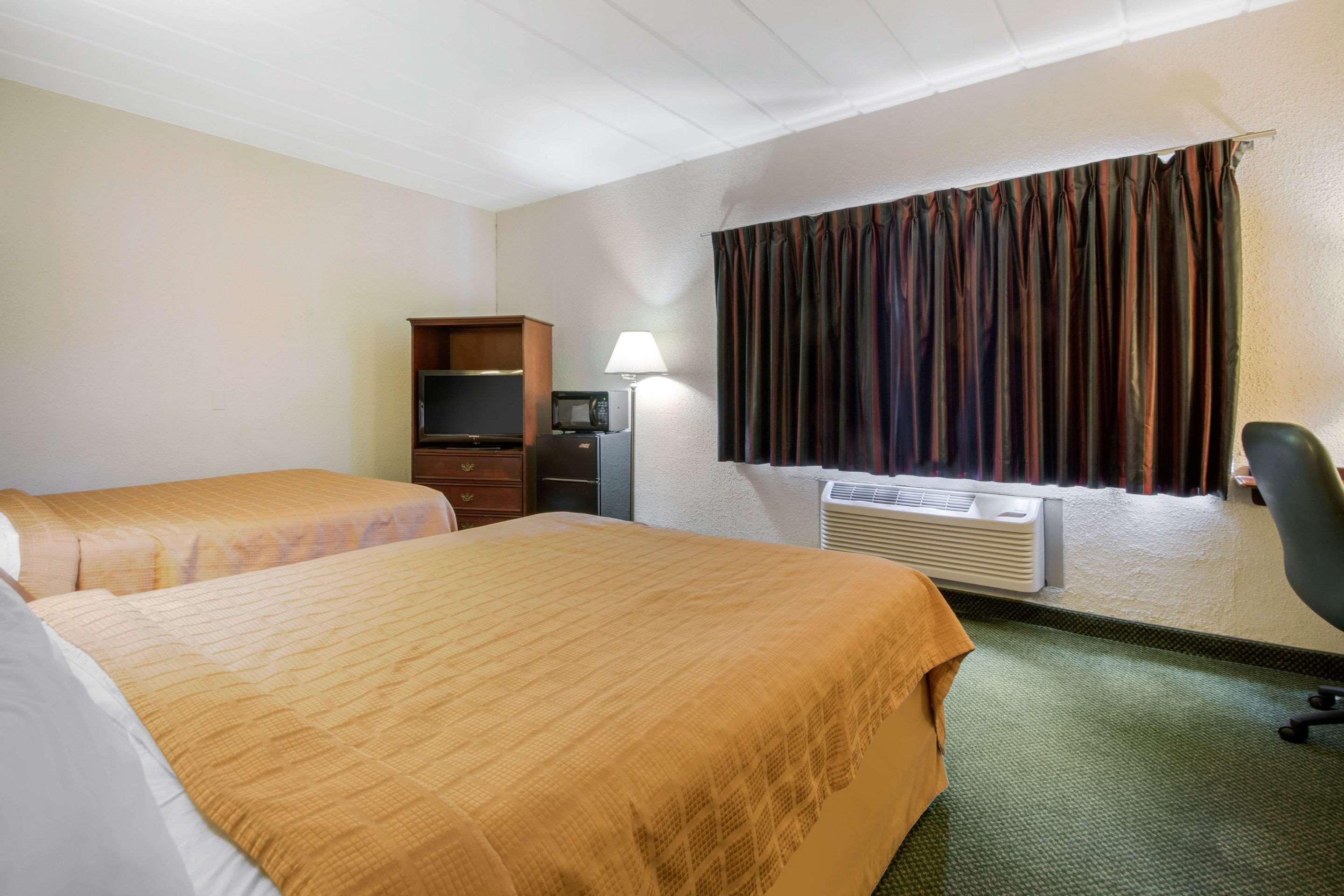 Econo Lodge Wisconsin Rapids Zewnętrze zdjęcie