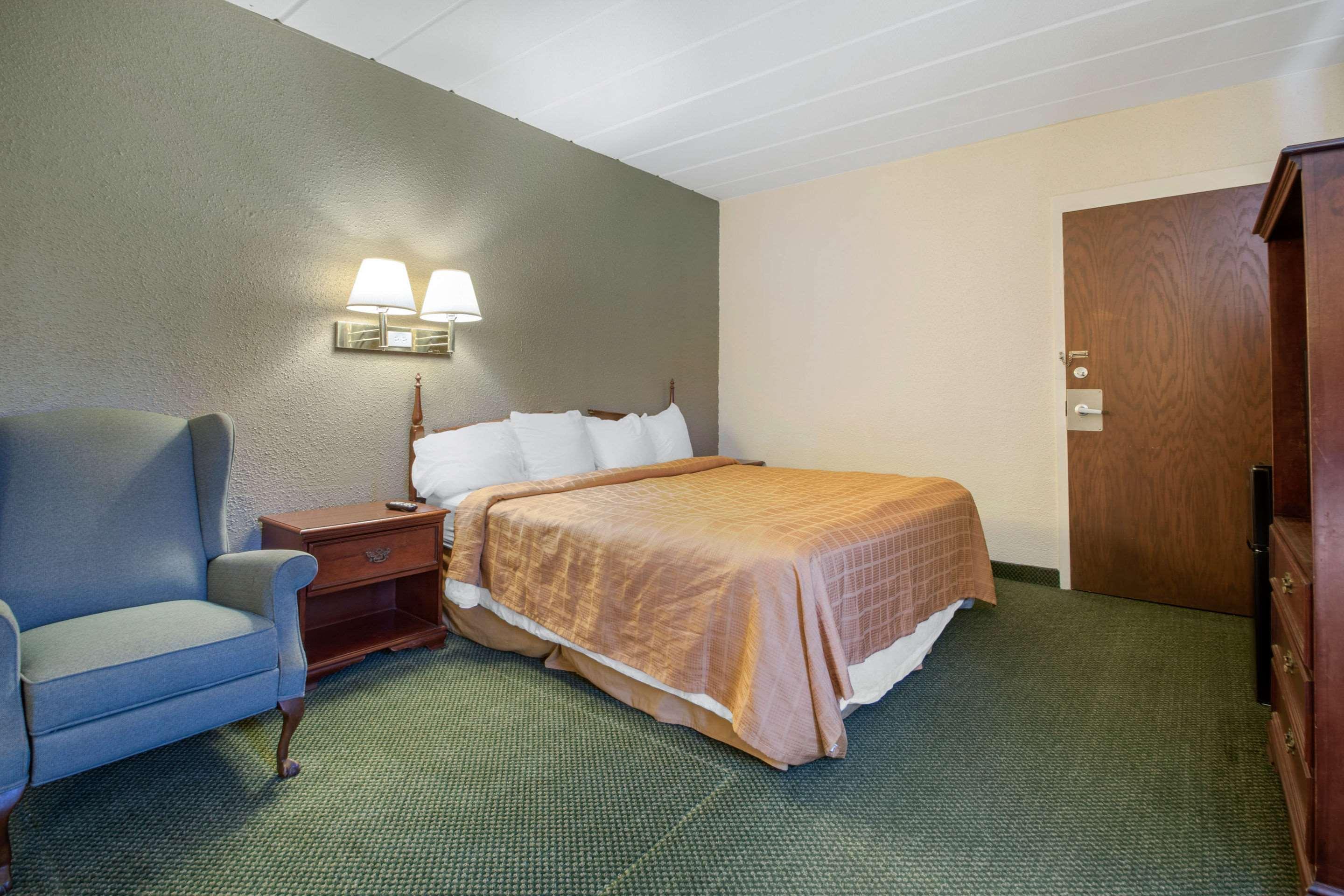 Econo Lodge Wisconsin Rapids Zewnętrze zdjęcie