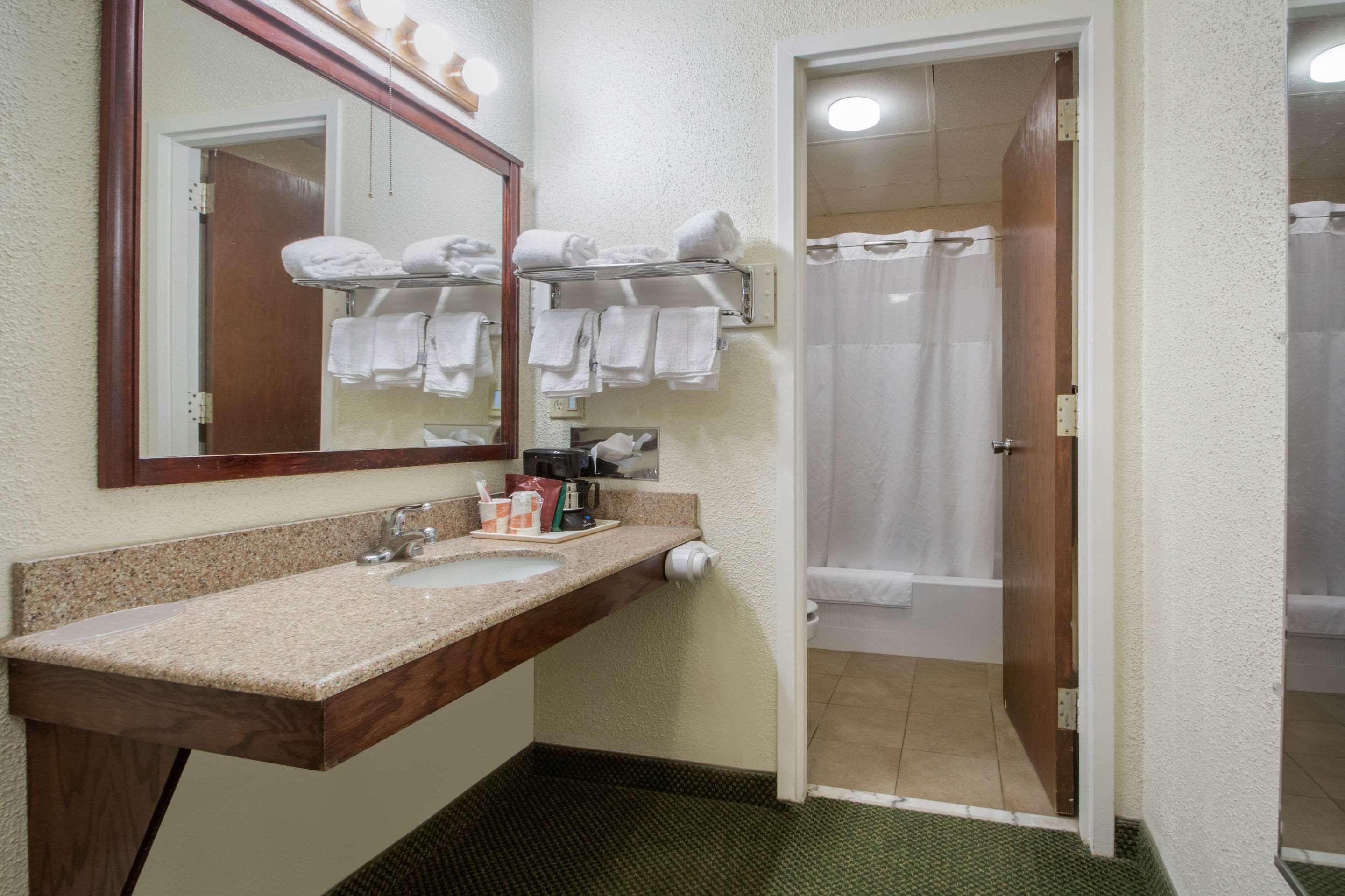 Econo Lodge Wisconsin Rapids Zewnętrze zdjęcie