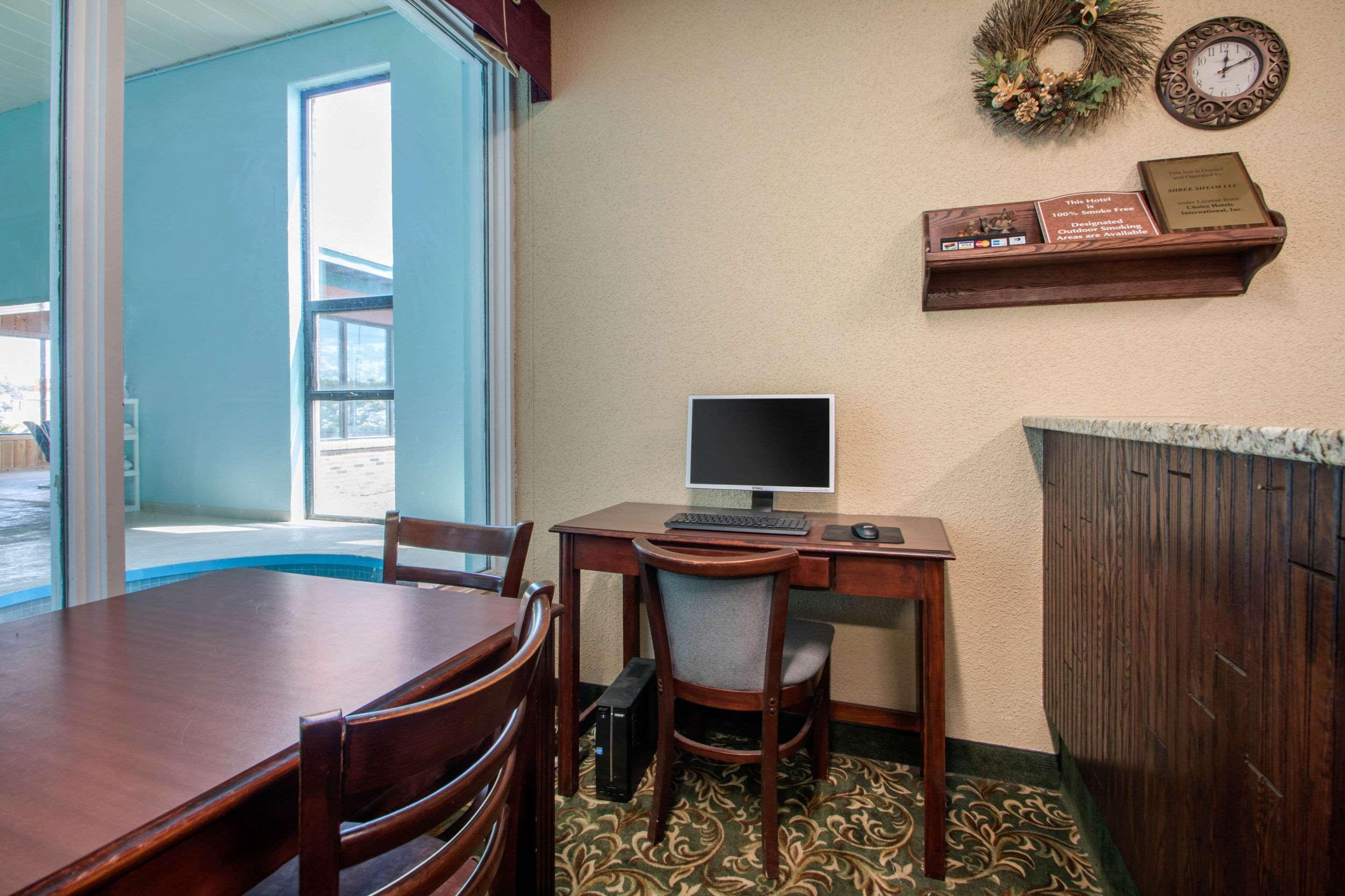 Econo Lodge Wisconsin Rapids Zewnętrze zdjęcie