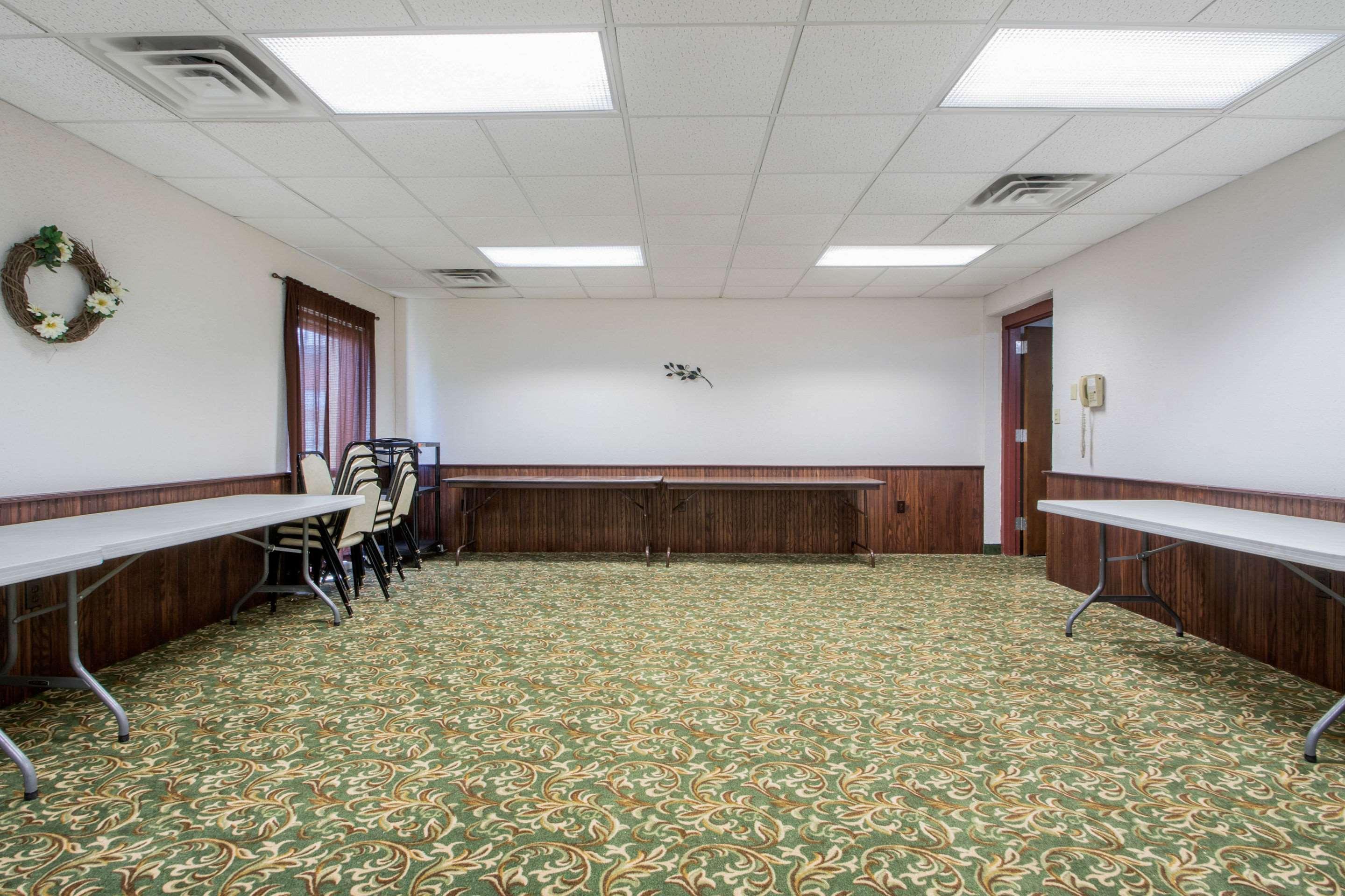 Econo Lodge Wisconsin Rapids Zewnętrze zdjęcie
