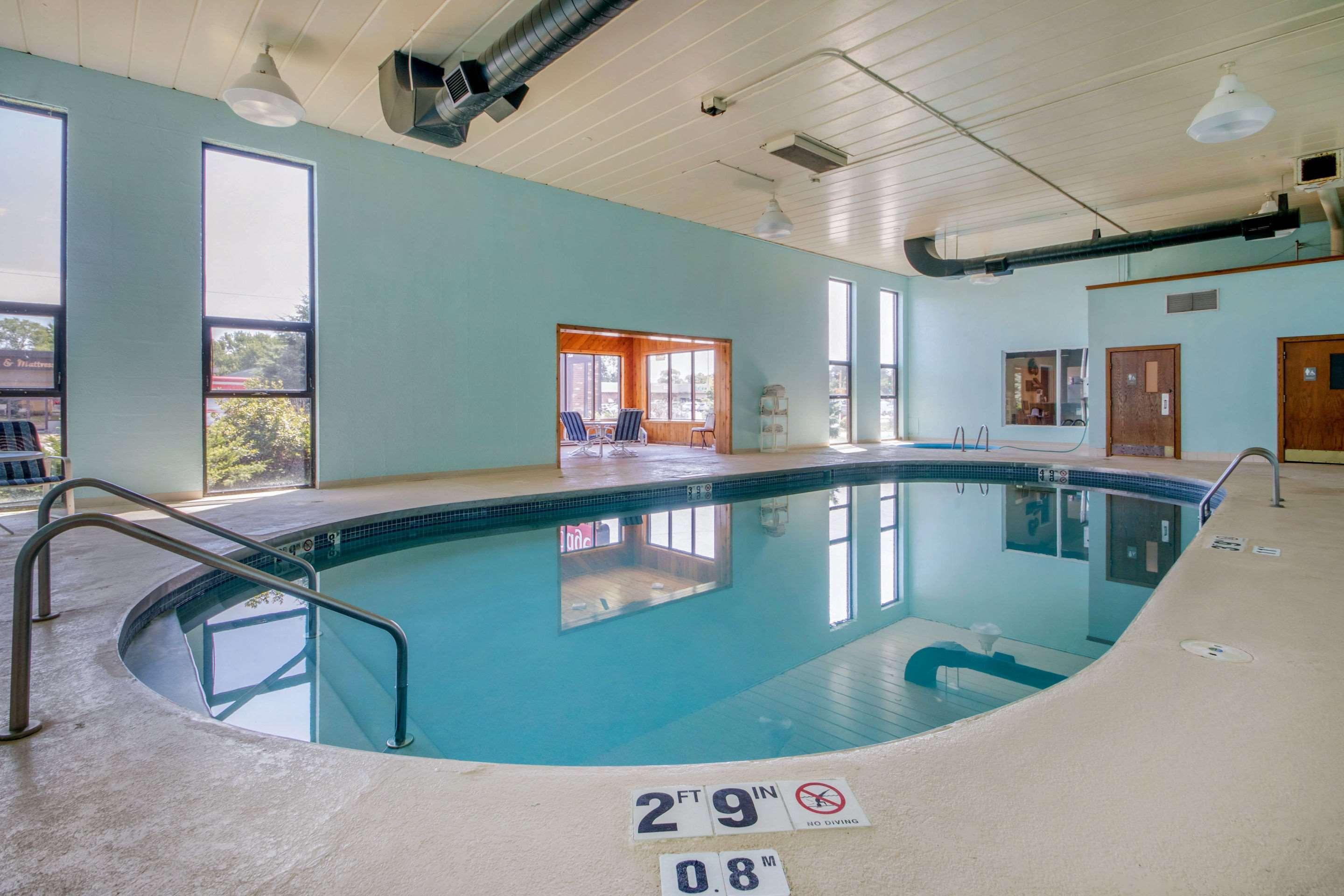 Econo Lodge Wisconsin Rapids Zewnętrze zdjęcie